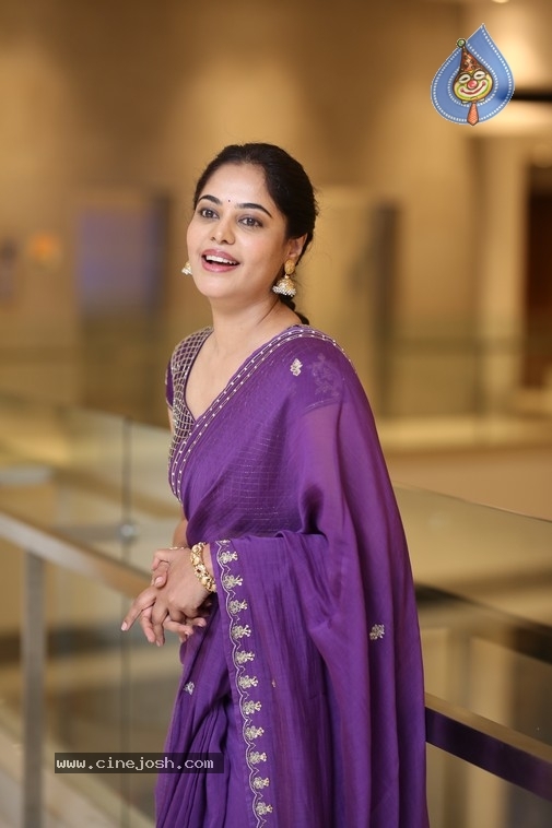 Bindu Madhavi Photos - 12 / 16 photos
