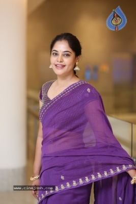 Bindu Madhavi Photos - 1 of 16