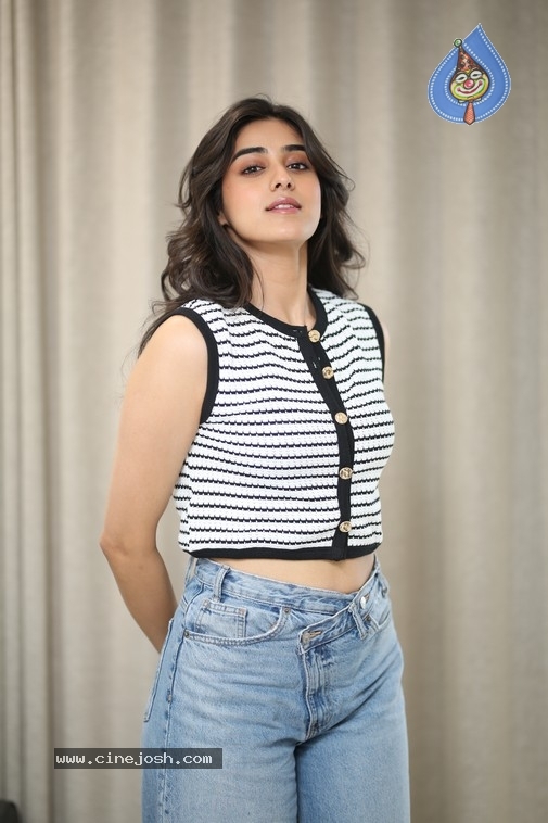 Sakshi Vyde Photos - 14 / 21 photos