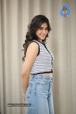 Sakshi Vyde Photos - 3 of 21