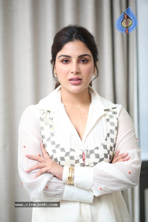 Samyuktha Photos - 5 / 16 photos