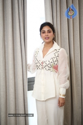 Samyuktha Photos - 13 of 16