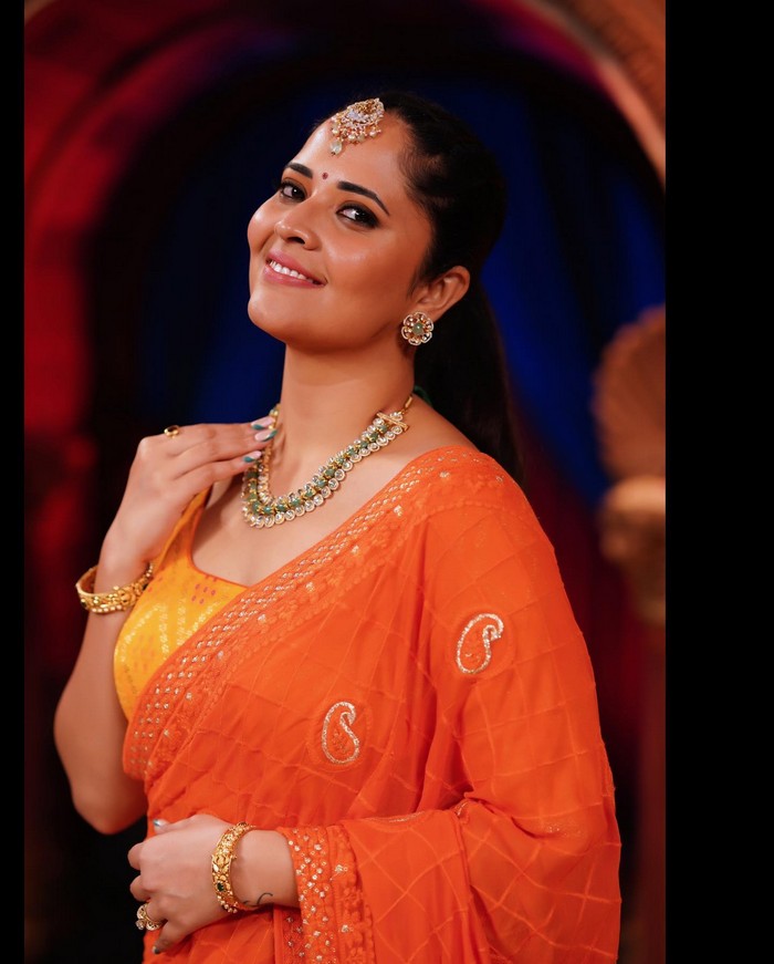 anasuya bharadwaj,anasuya bharadwaj photos,anasuya bharadwaj festive look