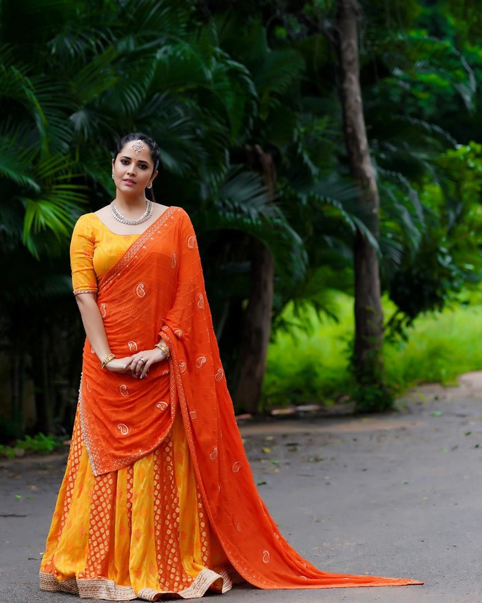 anasuya bharadwaj,anasuya bharadwaj photos,anasuya bharadwaj festive look