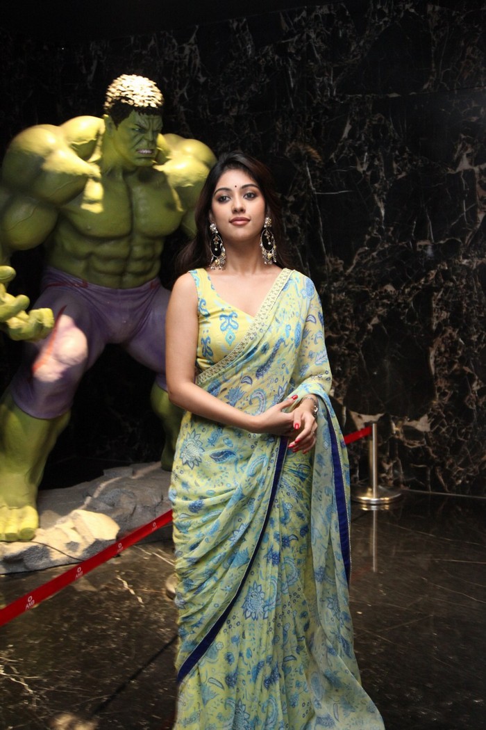 anu emmanuel,anu emmanuel latest photos,anu emmanuel saree pics