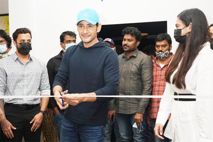 mnahesh babu,lifestyle club,mnahesh babu launches lifestyle club,lifestyle club launch