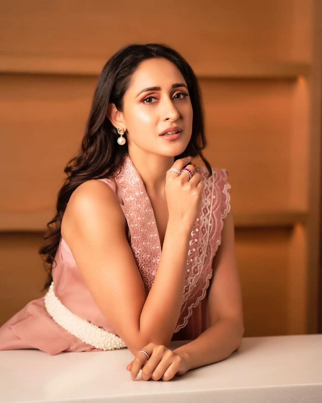 pragya jaiswal,akhanda heroine pragya,pragya jaiswal latest pics viral,akhanda heroine pragya jaiswal,pragya jaiswal images,pragya jaiswal pics